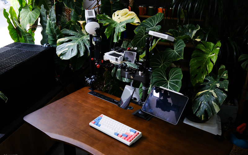 Bàn Solo Content Creator