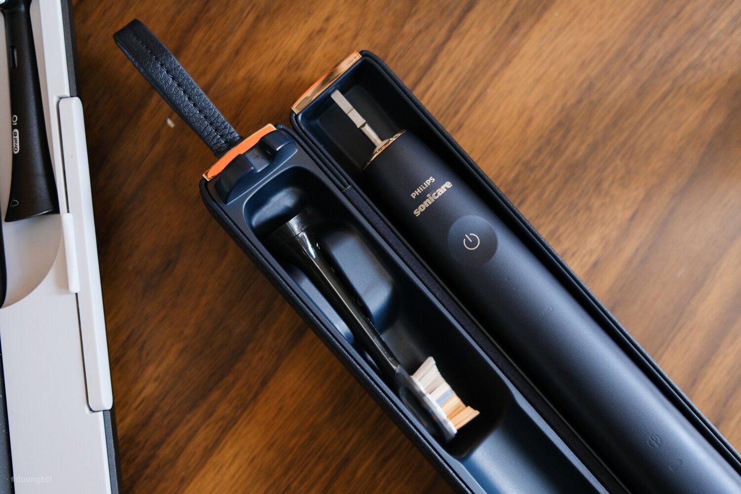 bàn chải điện oralb và philips