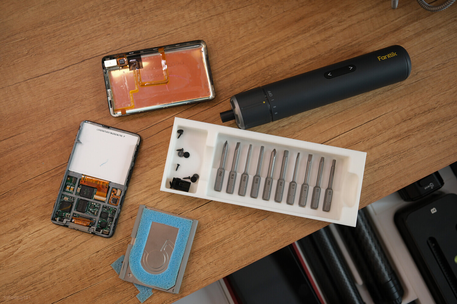 thiết kế lại hộc bàn công nghệ với in3d