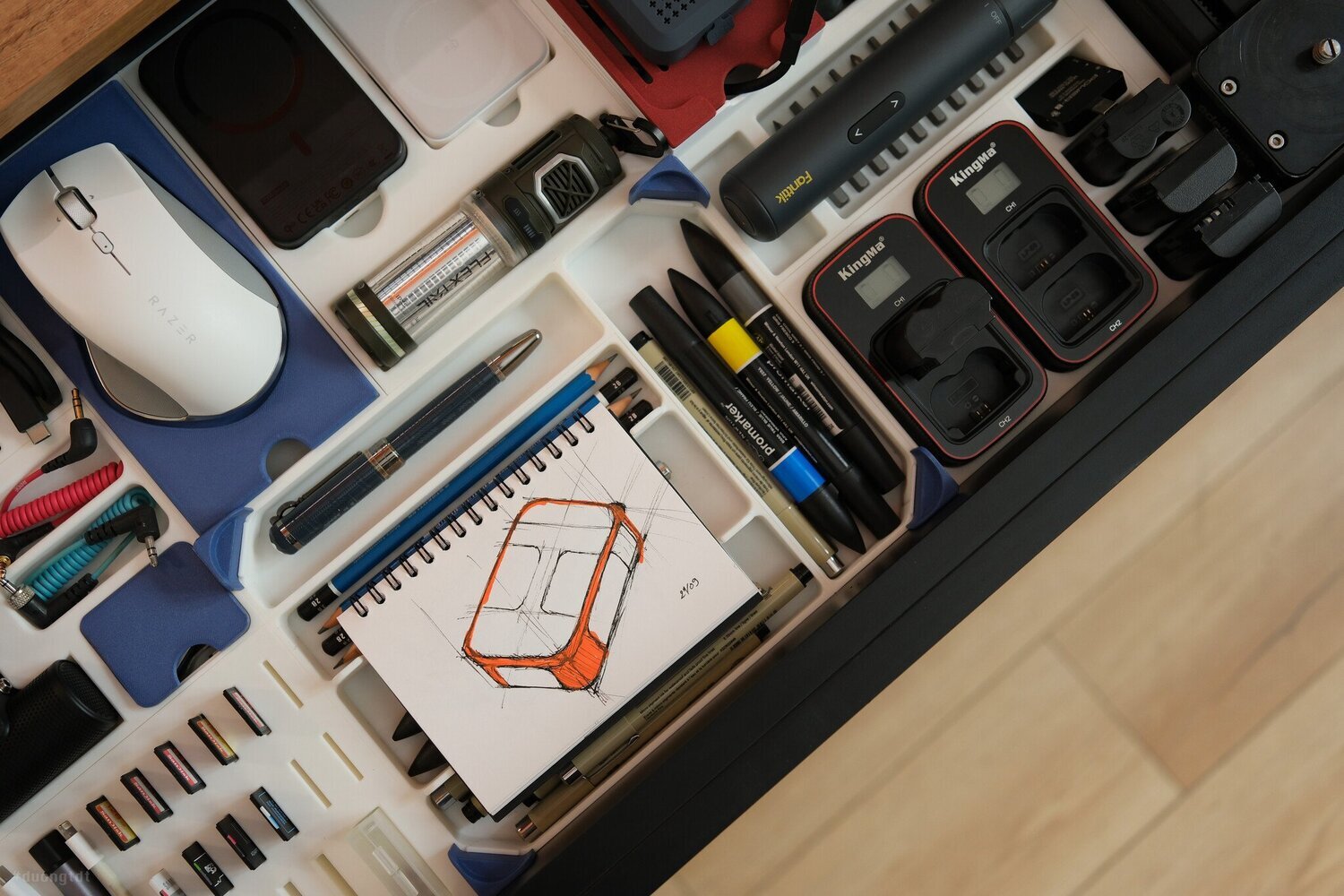 thiết kế lại hộc bàn công nghệ với in3d