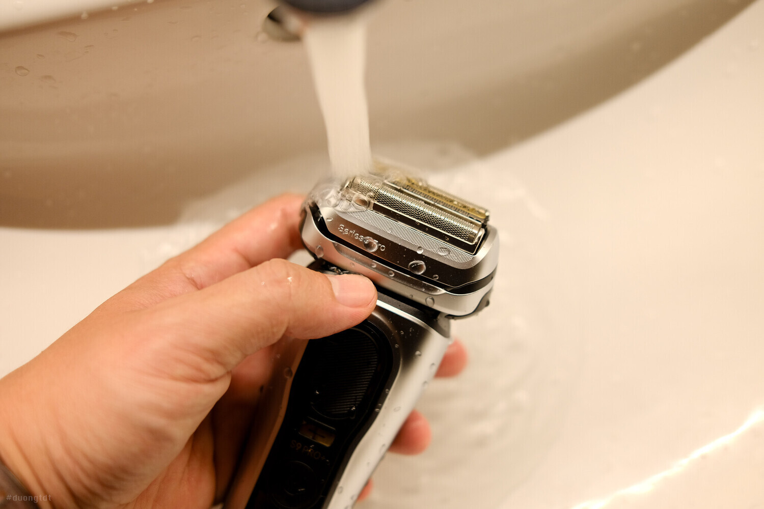 máy cạo râu braun