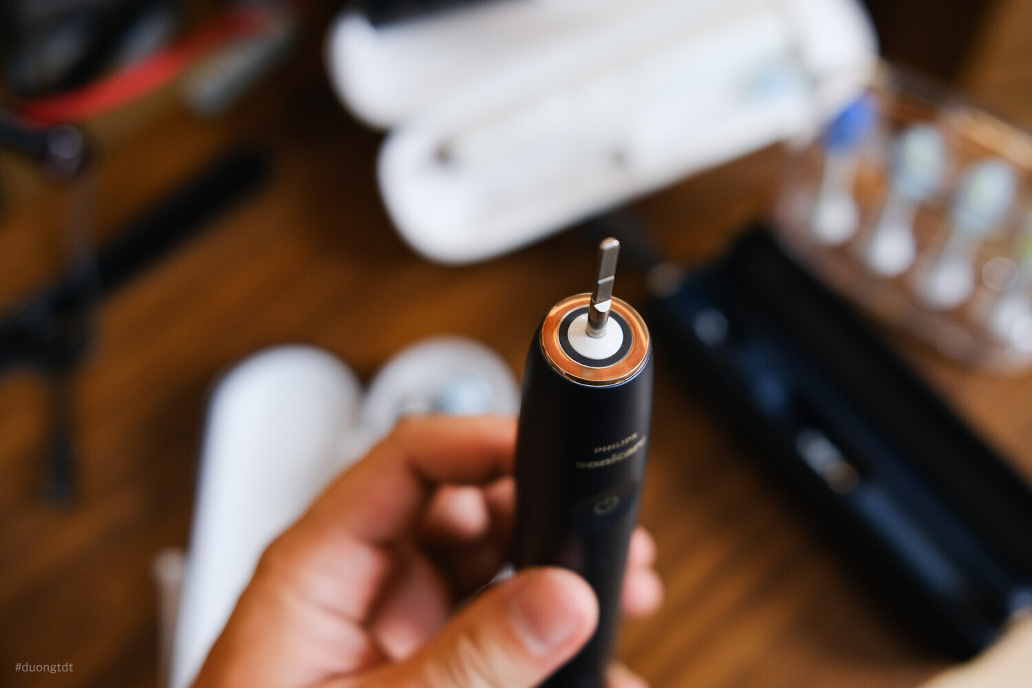 bàn chải điện oralb và philips