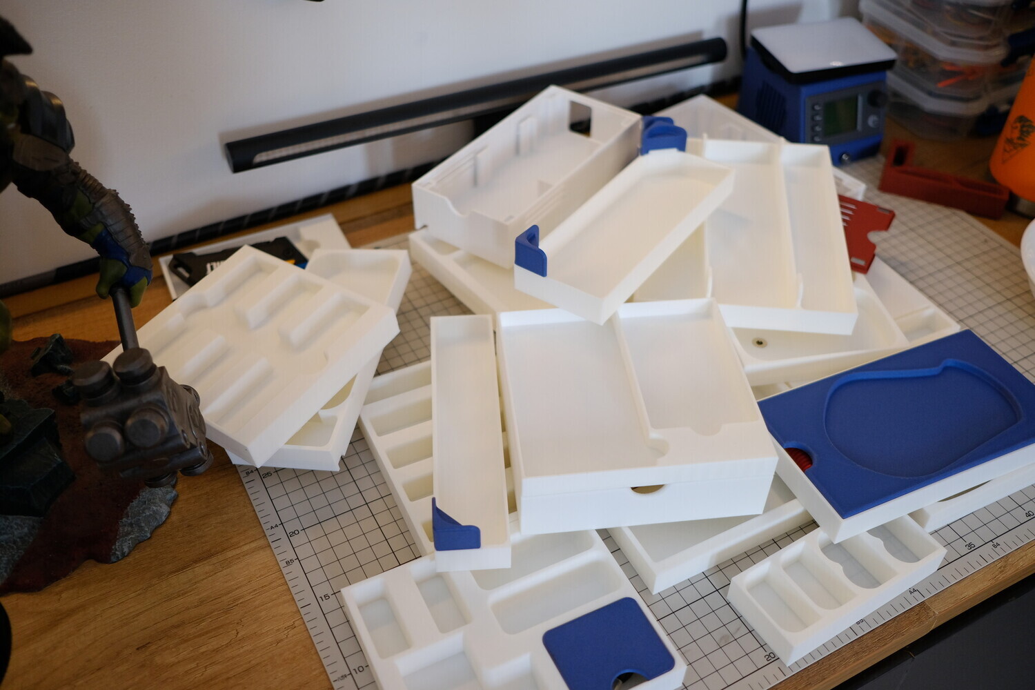 thiết kế lại hộc bàn công nghệ với in3d