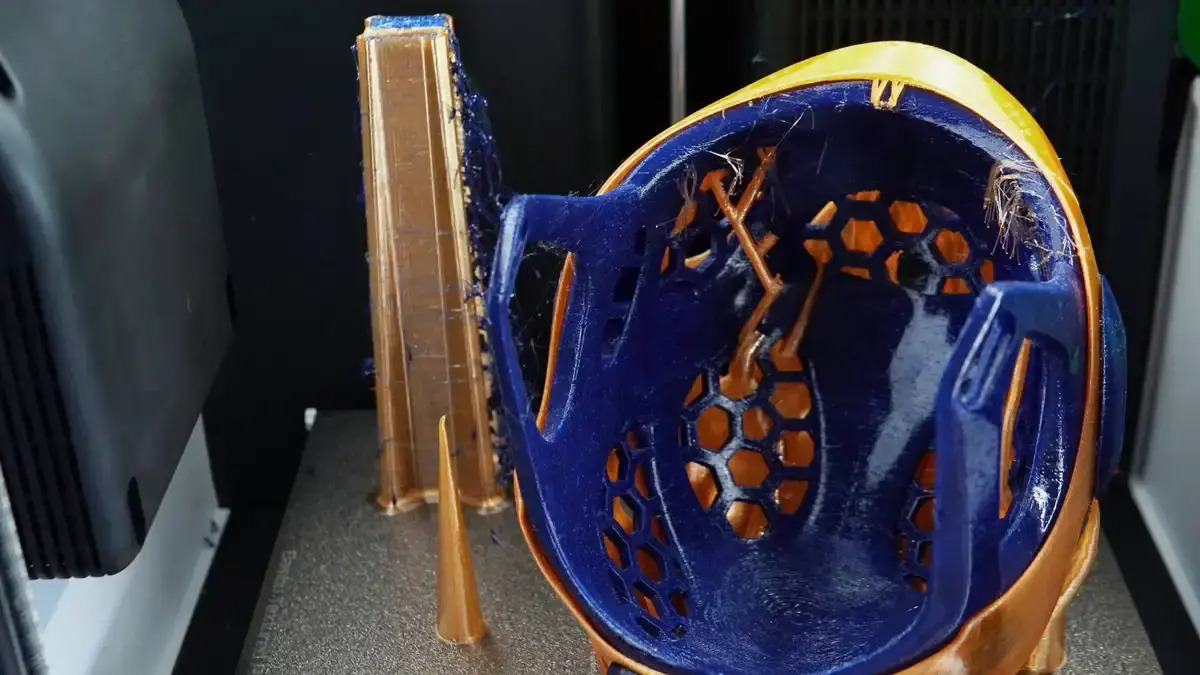 bambu-lab-h2d-bike-helmet-messy