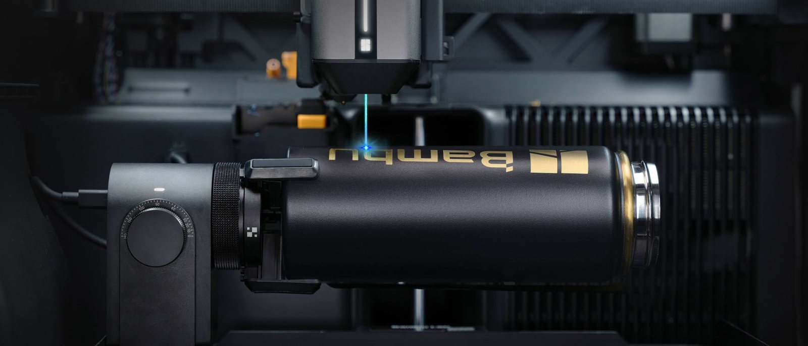 Phụ kiện Rotary — khắc laser quanh vật hình trụ