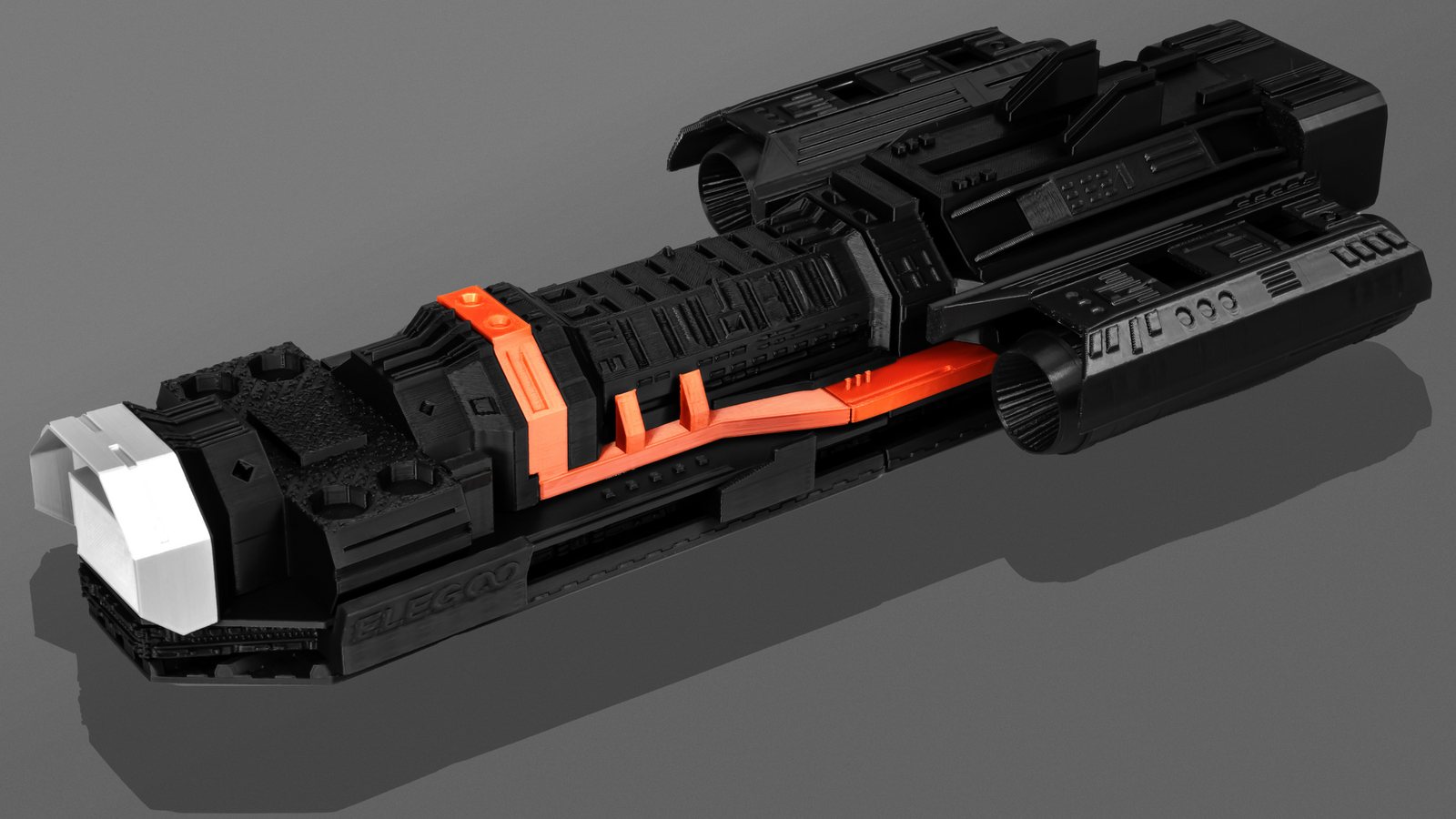 Spacecraft — 1.1 days in PLA (model by Elegoo)